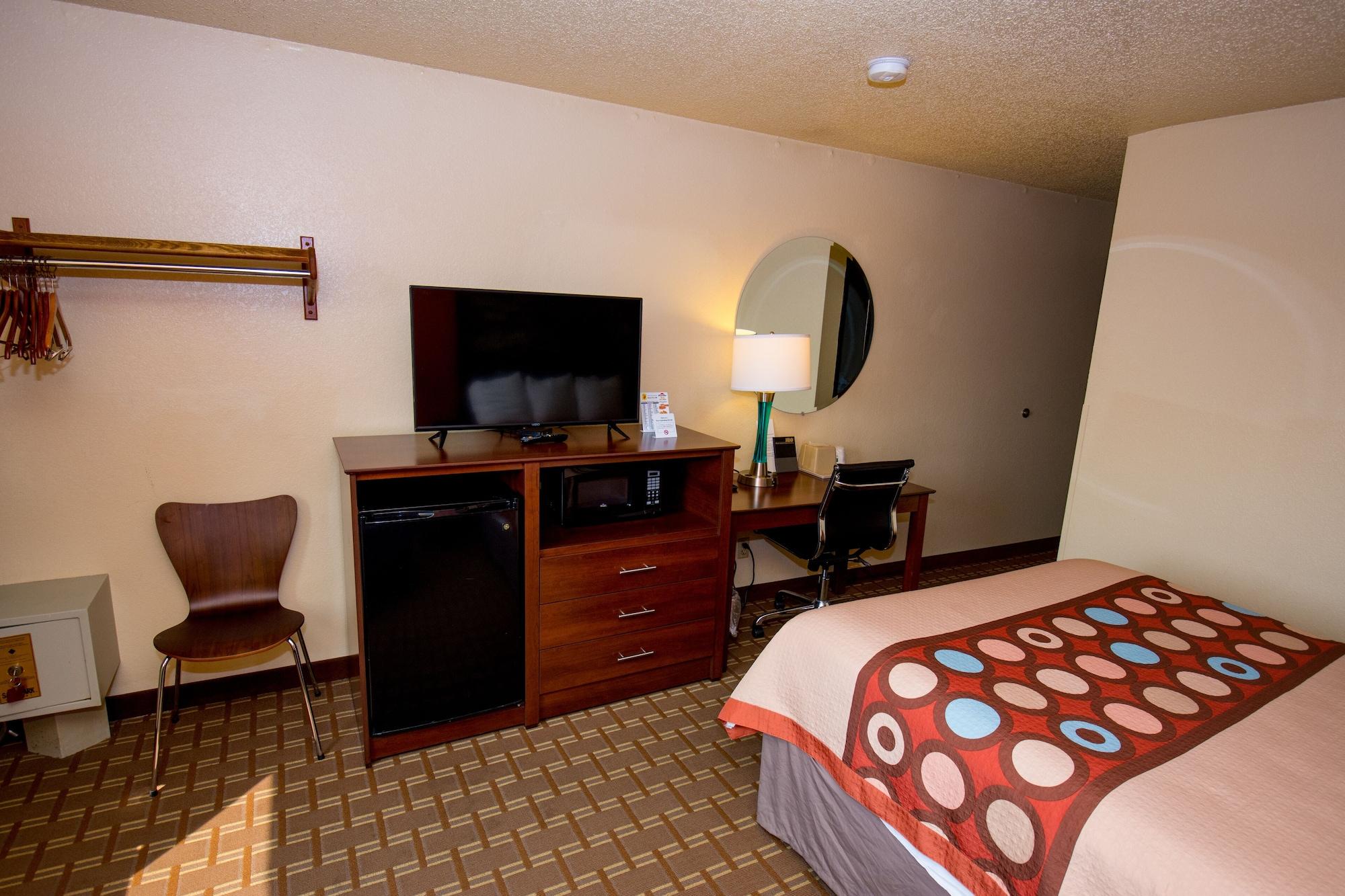 Super 8 By Wyndham Altoona Otel Dış mekan fotoğraf
