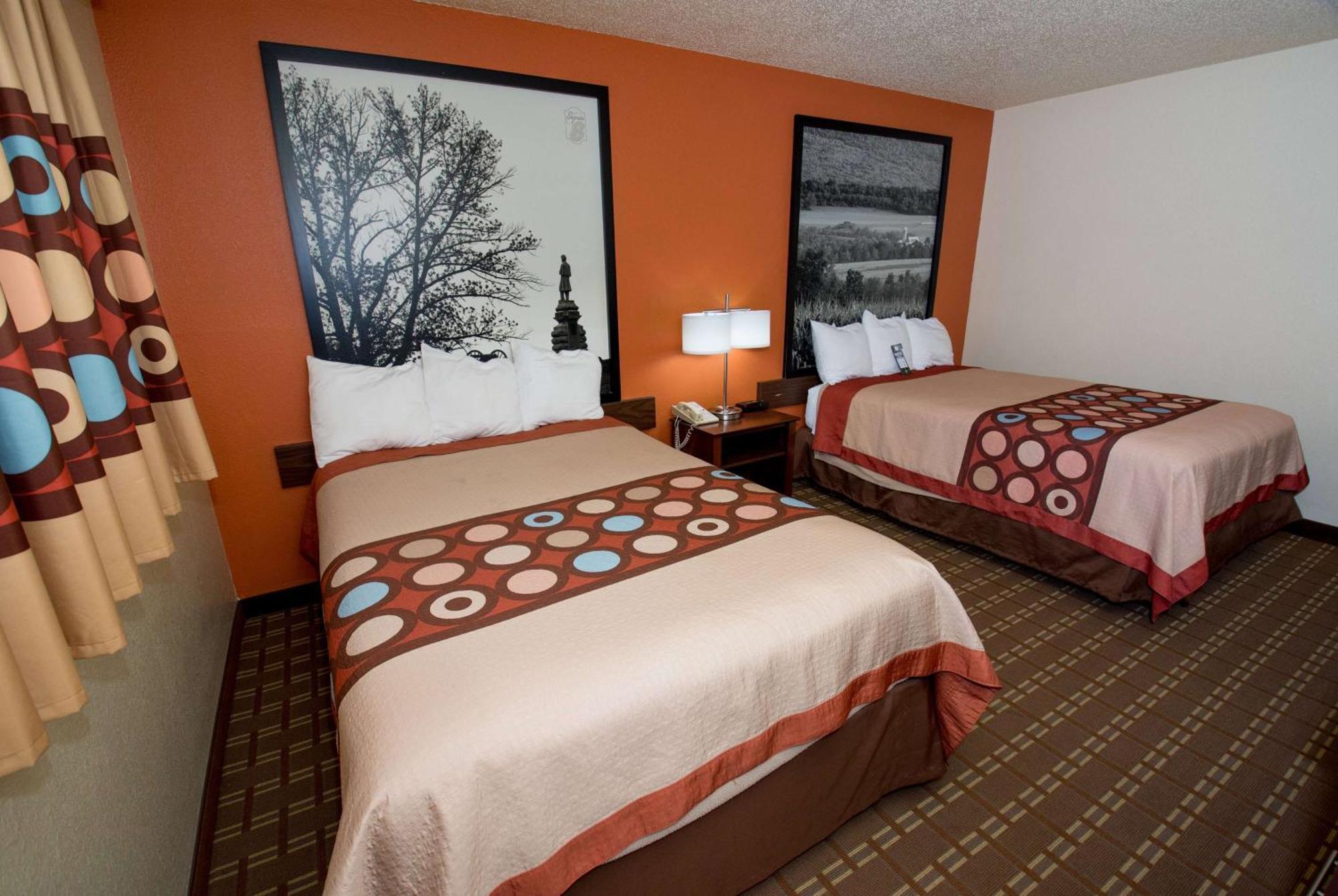 Super 8 By Wyndham Altoona Otel Dış mekan fotoğraf